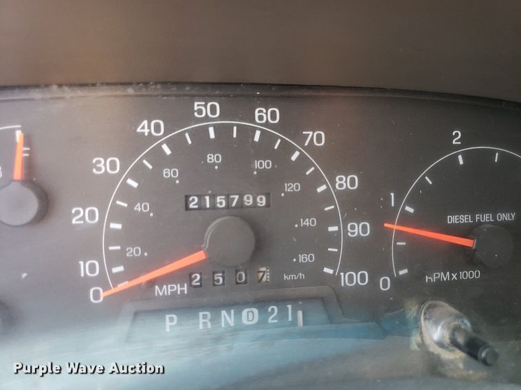 image for item DP8016 2001 Ford F550 Super Duty  Crew Cab flatbed truck