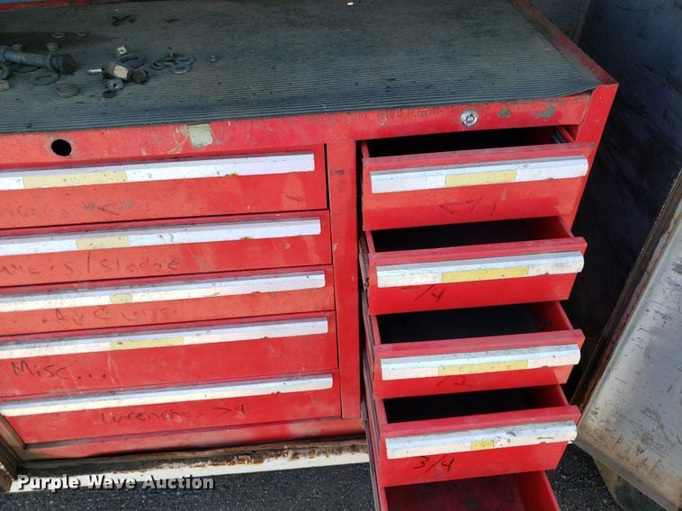 image for item DP8017 2000 International 4700  utility / service truck