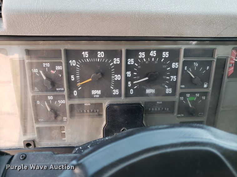 image for item DP8017 2000 International 4700  utility / service truck