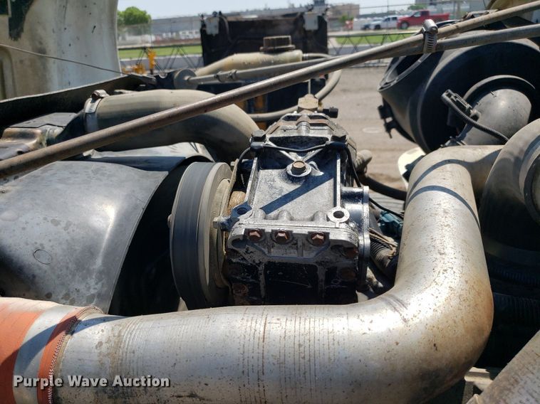 image for item DP8017 2000 International 4700  utility / service truck