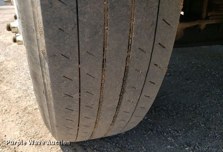 image for item DP8017 2000 International 4700  utility / service truck