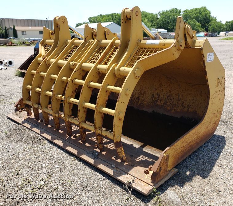 image for item DP8019 Caterpillar grapple bucket