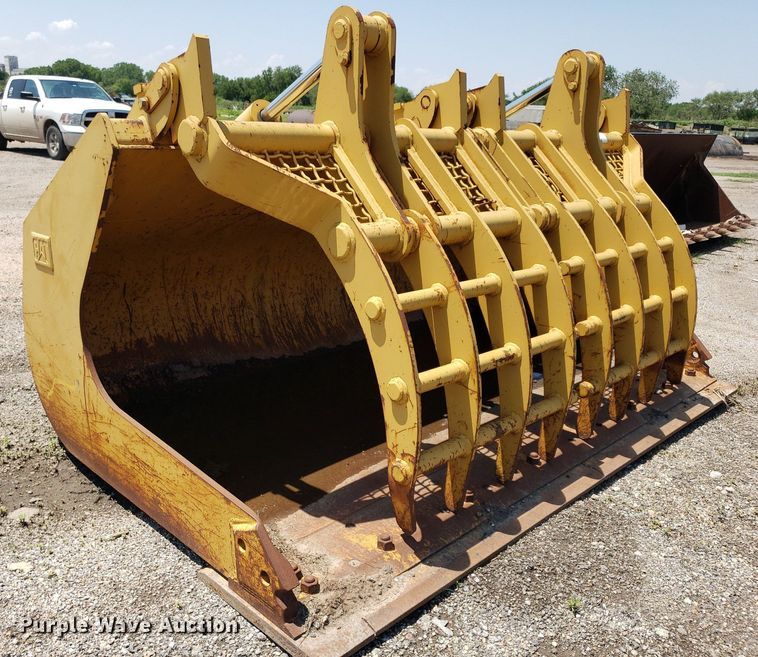 image for item DP8019 Caterpillar grapple bucket