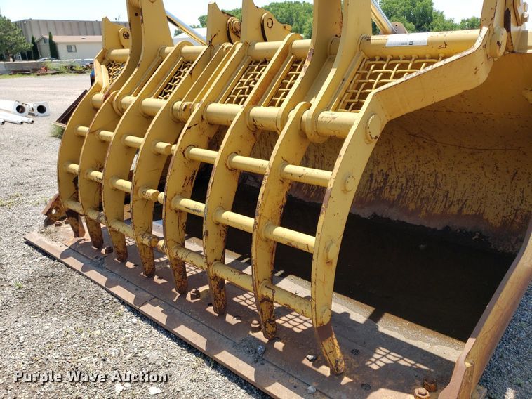 image for item DP8019 Caterpillar grapple bucket