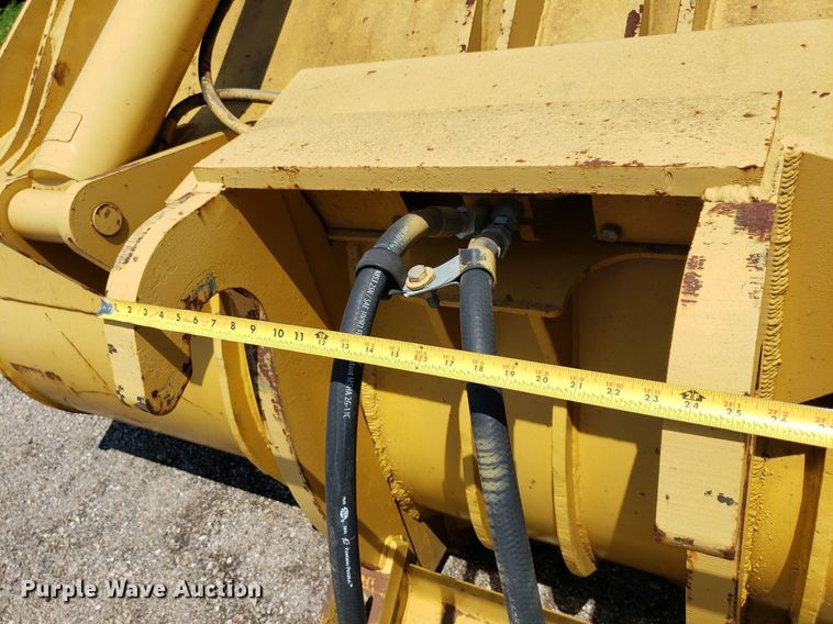 image for item DP8019 Caterpillar grapple bucket