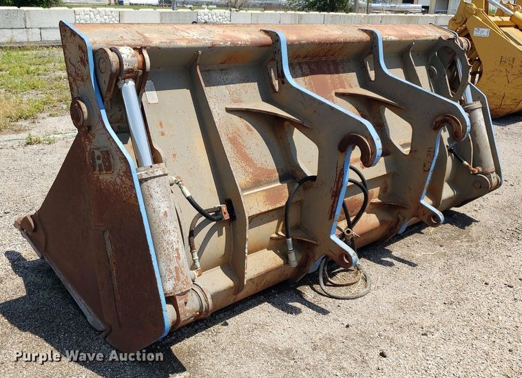 image for item DP8020 JRB 114" W 4-n-1 wheel loader bucket