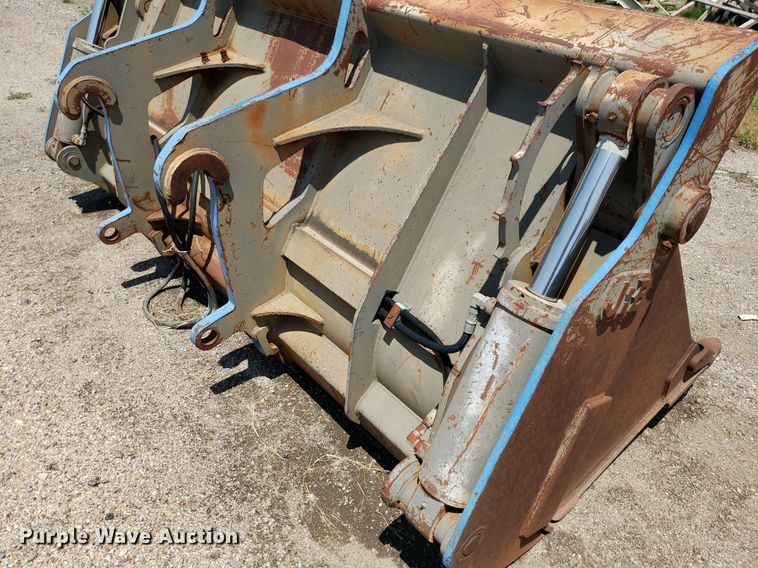 image for item DP8020 JRB 114" W 4-n-1 wheel loader bucket