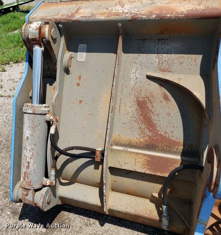 image for item DP8020 JRB 114" W 4-n-1 wheel loader bucket