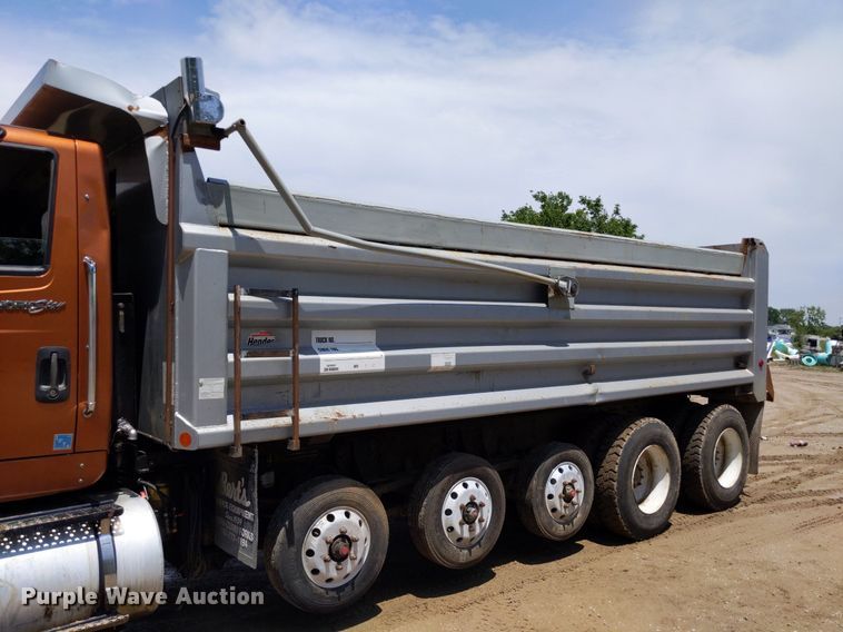 image for item DQ1753 2013 International WorkStar 7600  dump truck