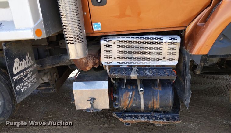 image for item DQ1753 2013 International WorkStar 7600  dump truck