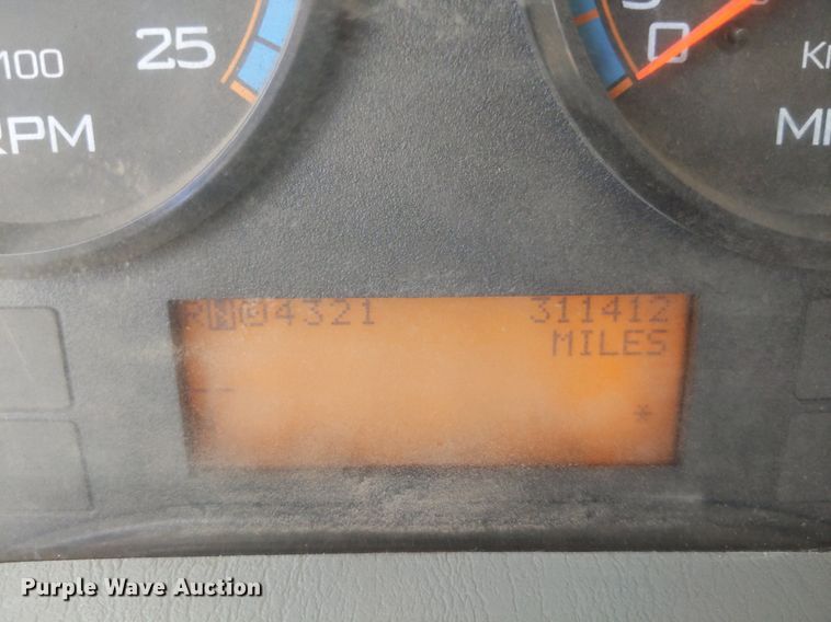 image for item DQ1753 2013 International WorkStar 7600  dump truck