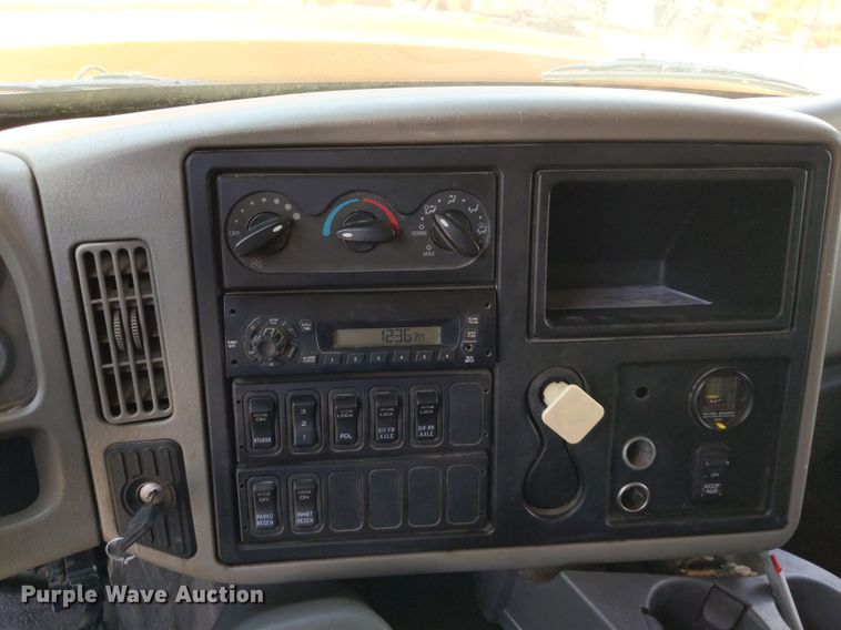 image for item DQ1753 2013 International WorkStar 7600  dump truck