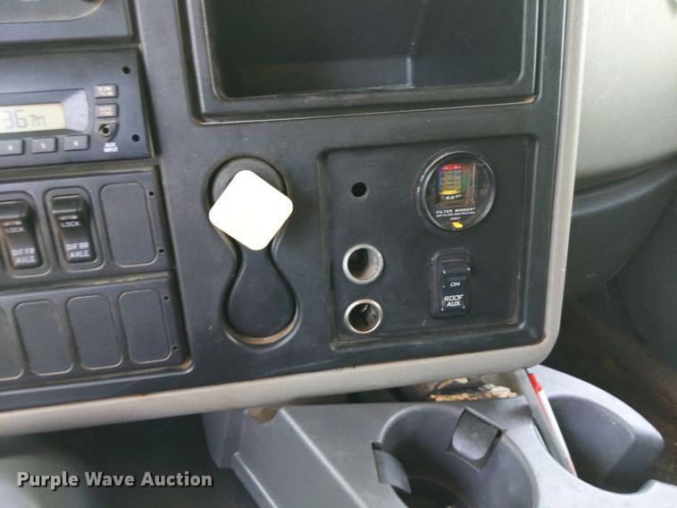 image for item DQ1753 2013 International WorkStar 7600  dump truck