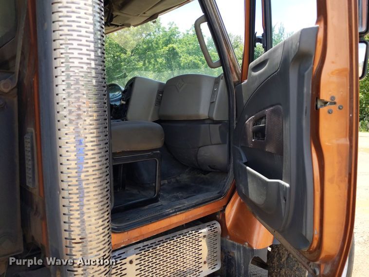 image for item DQ1753 2013 International WorkStar 7600  dump truck