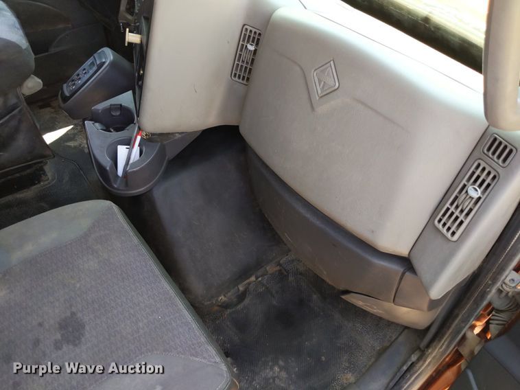 image for item DQ1753 2013 International WorkStar 7600  dump truck