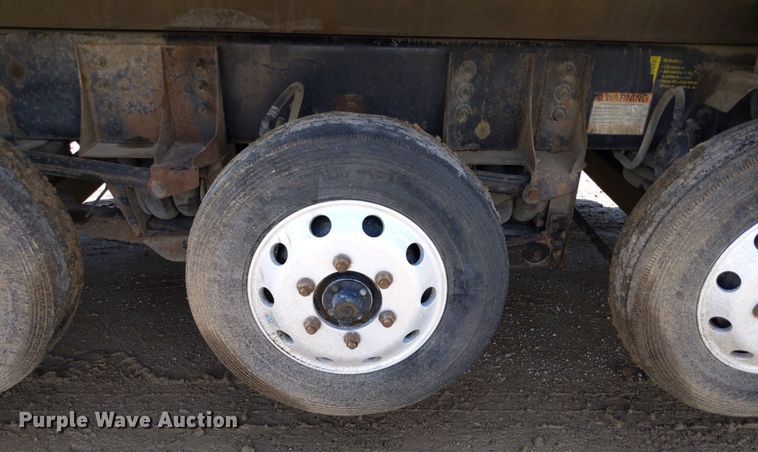 image for item DQ1753 2013 International WorkStar 7600  dump truck