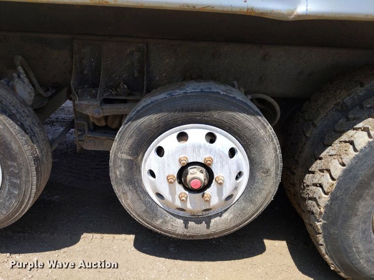 image for item DQ1753 2013 International WorkStar 7600  dump truck