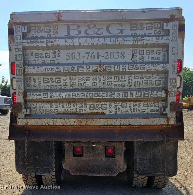 image for item DQ1754 2013 International WorkStar 7600  dump truck