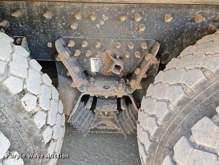 image for item DQ1754 2013 International WorkStar 7600  dump truck