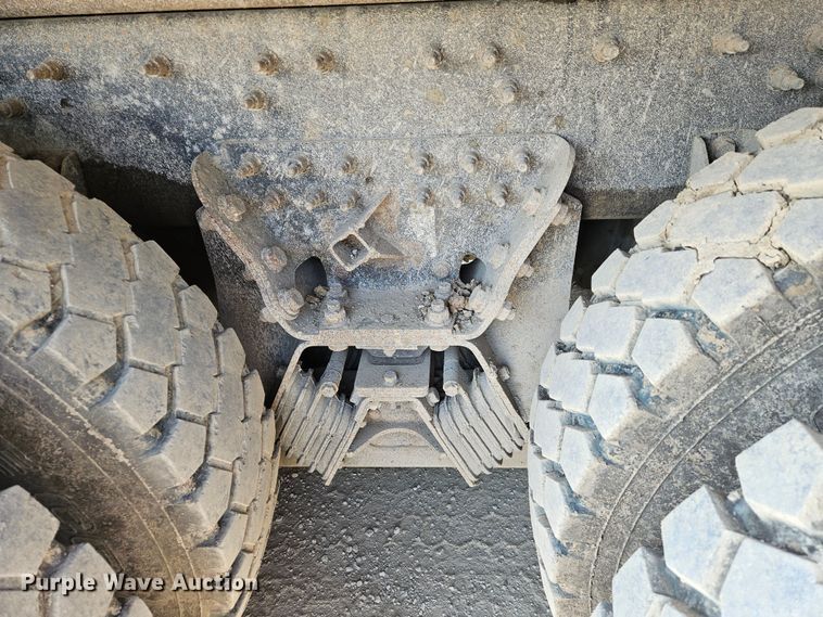 image for item DQ1754 2013 International WorkStar 7600  dump truck