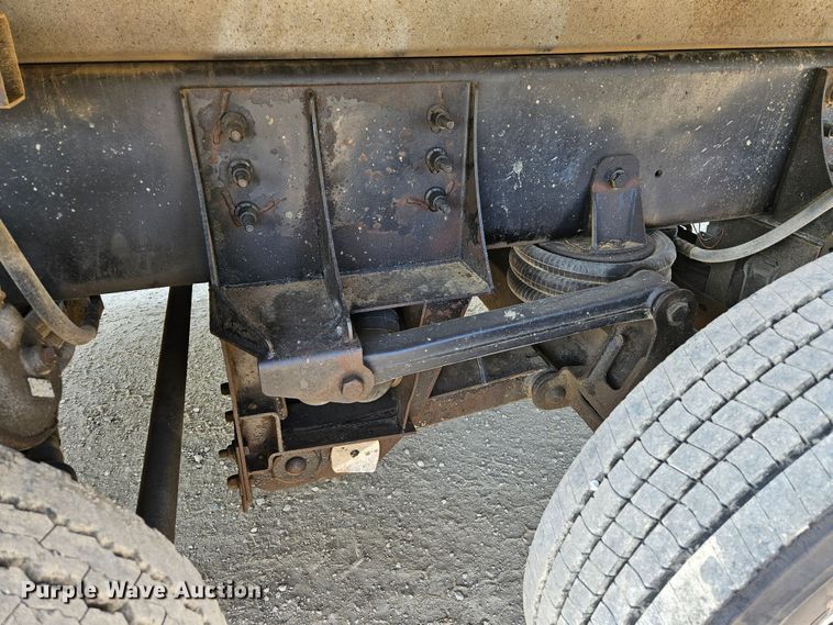 image for item DQ1754 2013 International WorkStar 7600  dump truck