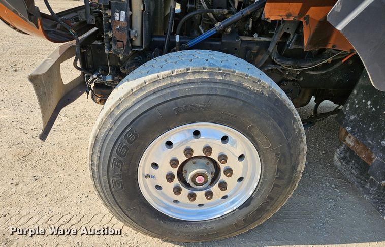 image for item DQ1754 2013 International WorkStar 7600  dump truck