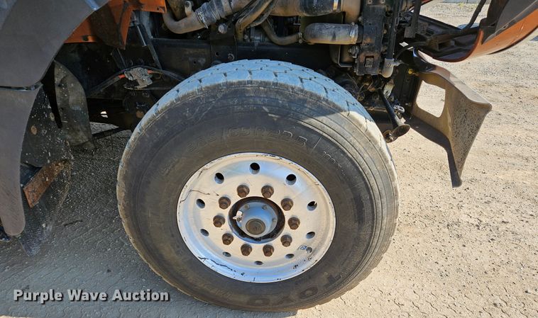 image for item DQ1754 2013 International WorkStar 7600  dump truck