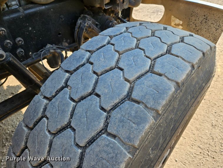 image for item DQ1754 2013 International WorkStar 7600  dump truck