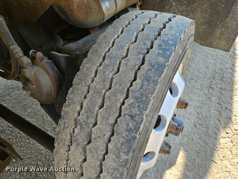 image for item DQ1754 2013 International WorkStar 7600  dump truck