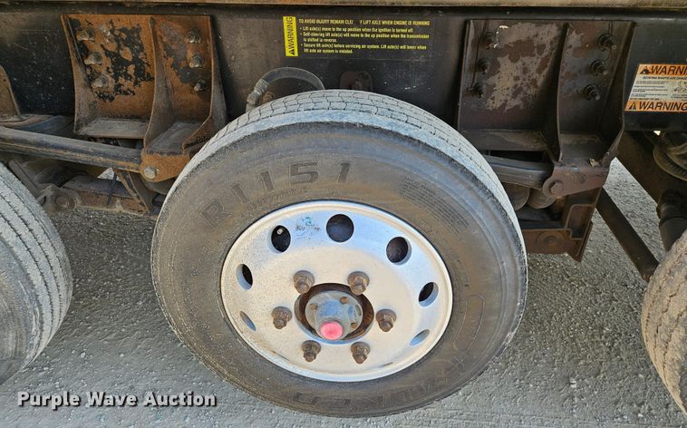 image for item DQ1754 2013 International WorkStar 7600  dump truck