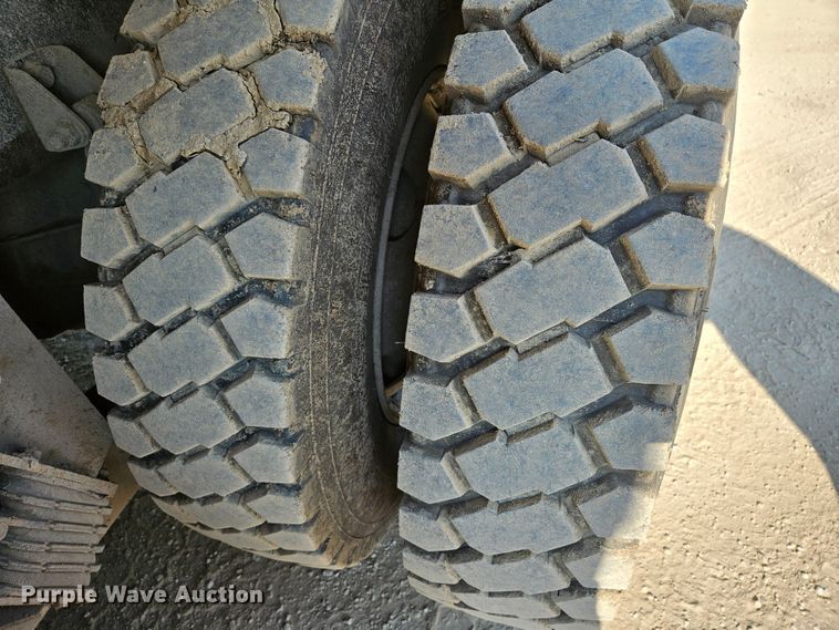 image for item DQ1754 2013 International WorkStar 7600  dump truck