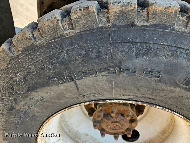 image for item DQ1754 2013 International WorkStar 7600  dump truck