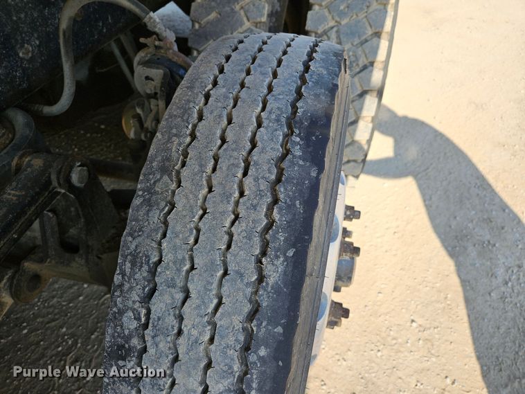 image for item DQ1754 2013 International WorkStar 7600  dump truck