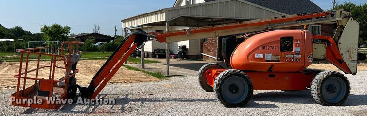image for item DQ2072 2014 JLG 600AJ  boom lift
