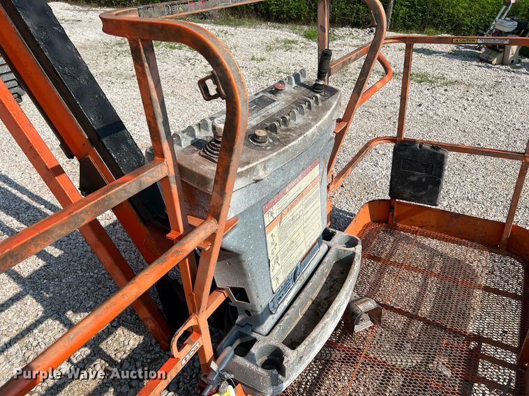 image for item DQ2072 2014 JLG 600AJ  boom lift