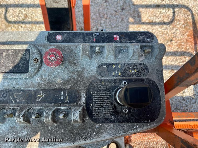 image for item DQ2072 2014 JLG 600AJ  boom lift