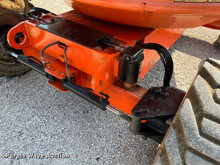 image for item DQ2072 2014 JLG 600AJ  boom lift