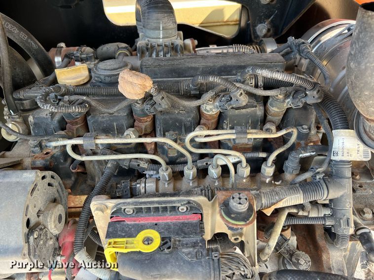 image for item DQ2072 2014 JLG 600AJ  boom lift