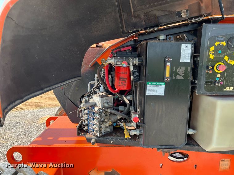 image for item DQ2072 2014 JLG 600AJ  boom lift