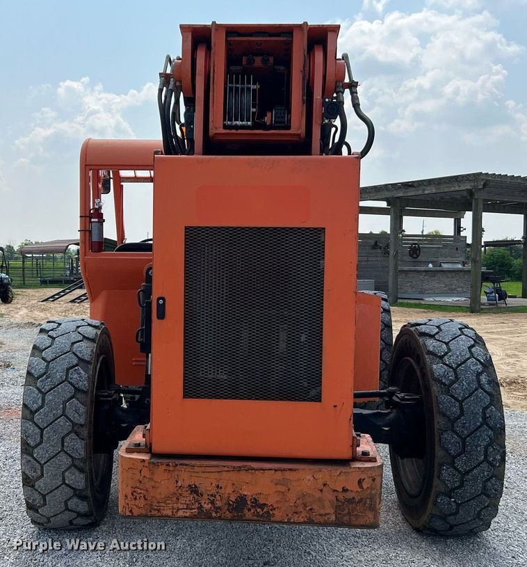 image for item DQ2073 2014 JLG Skytrack 8042  telehandler