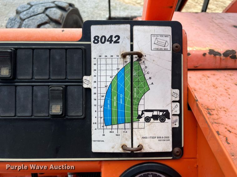 image for item DQ2073 2014 JLG Skytrack 8042  telehandler