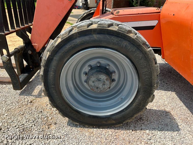 image for item DQ2073 2014 JLG Skytrack 8042  telehandler