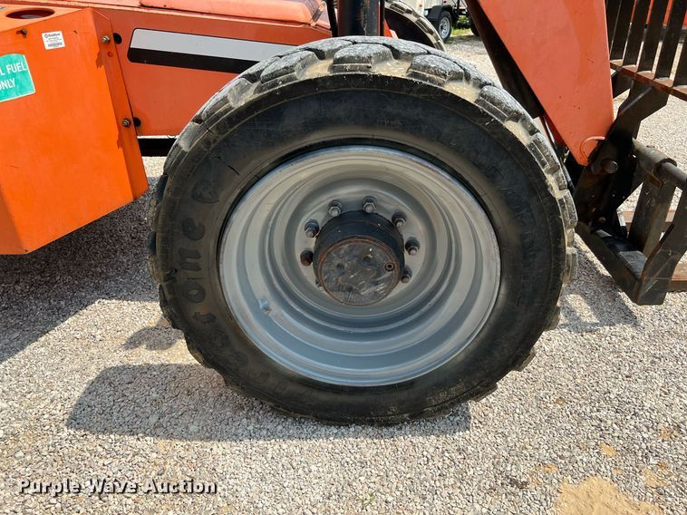 image for item DQ2073 2014 JLG Skytrack 8042  telehandler