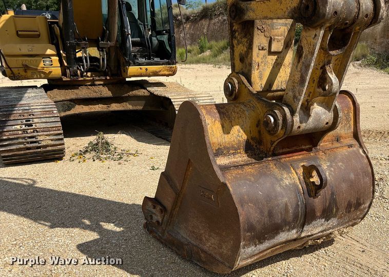 image for item DQ2076 2008 Caterpillar 325D L  excavator