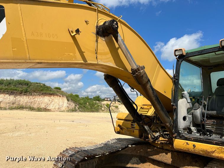 image for item DQ2076 2008 Caterpillar 325D L  excavator