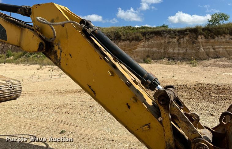 image for item DQ2076 2008 Caterpillar 325D L  excavator