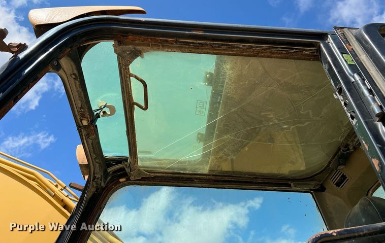 image for item DQ2076 2008 Caterpillar 325D L  excavator