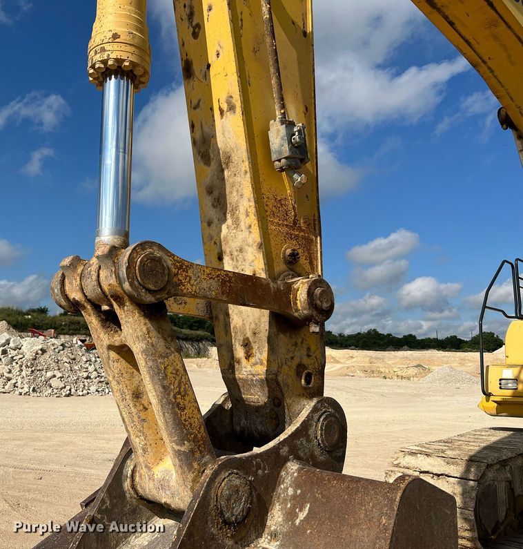 image for item DQ2077 2012 Komatsu PC360LC-10  excavator