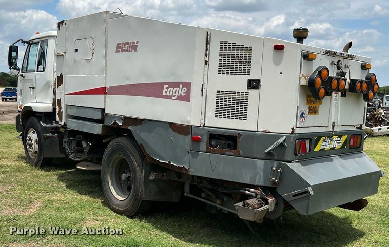 image for item DQ2078 2010 Elgin Eagle  street sweeper truck