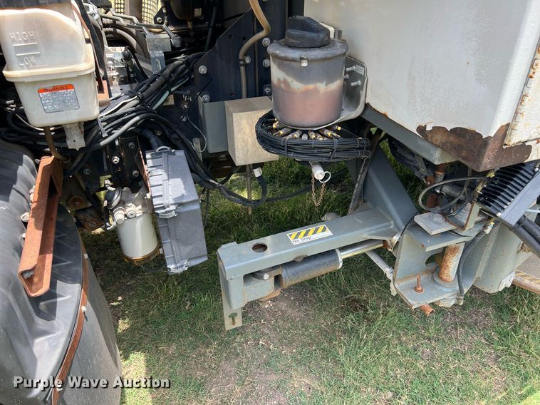 image for item DQ2078 2010 Elgin Eagle  street sweeper truck